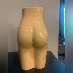 “female form vase” in beige urban outfitters